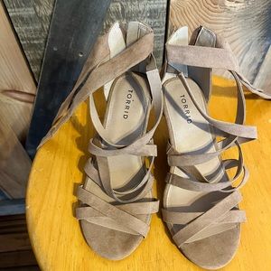 Torrid 9- lace up cone heel- taupe